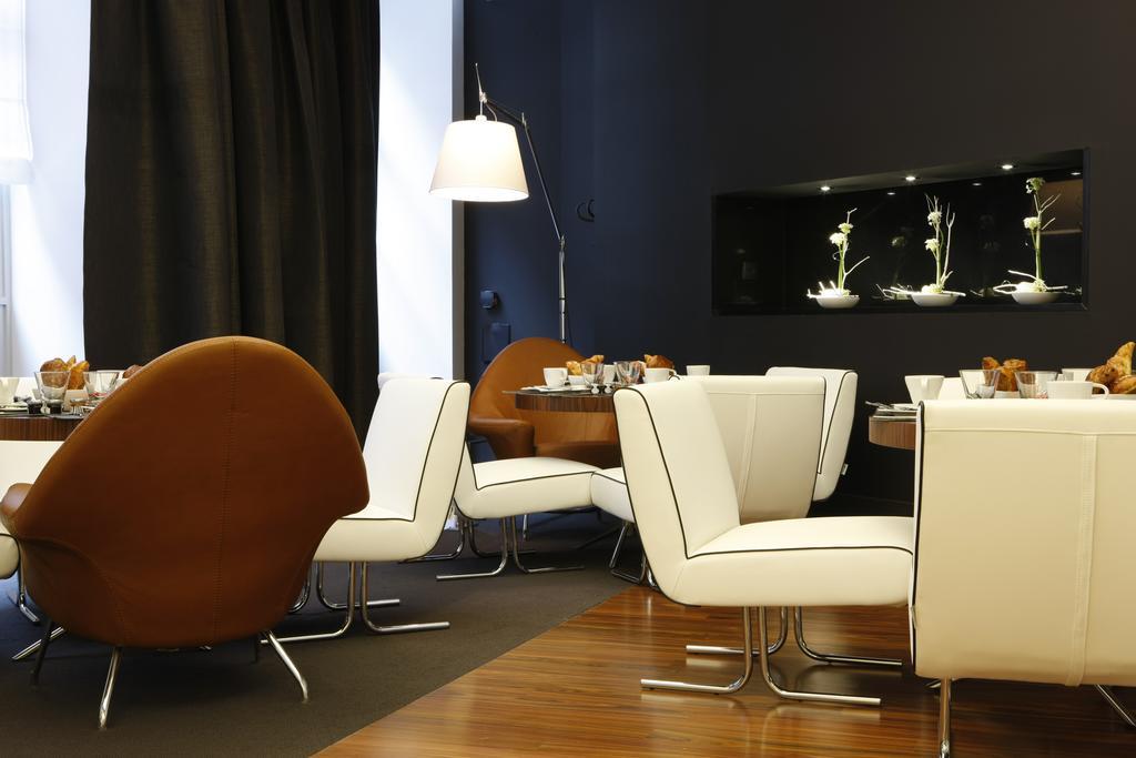 Le Grand Balcon Hotel