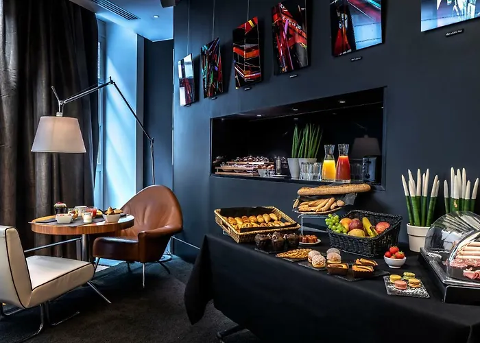 Le Grand Balcon Hotel
